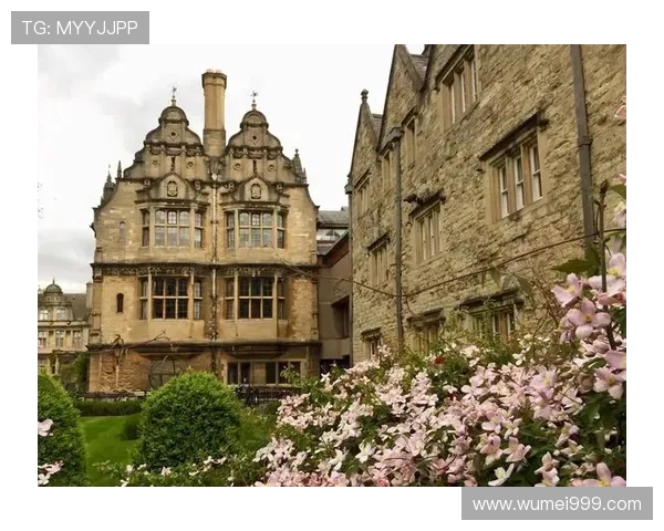 地理位置上距离牛津最近的英超球队是哪个？